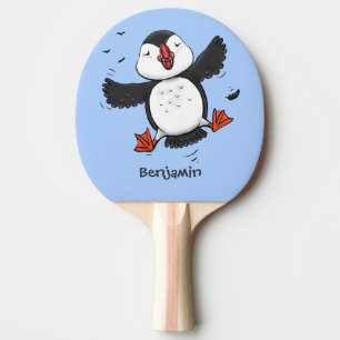 Niedliche Happy-Fying-Puffsängerin mit blauen Cart Tischtennis Schläger