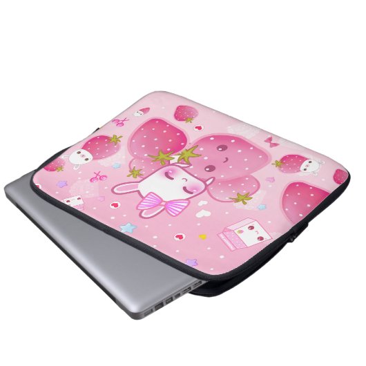 Niedliche Häschen- und kawaiierdbeeren Laptopschutzhülle (Vorne Knopf)