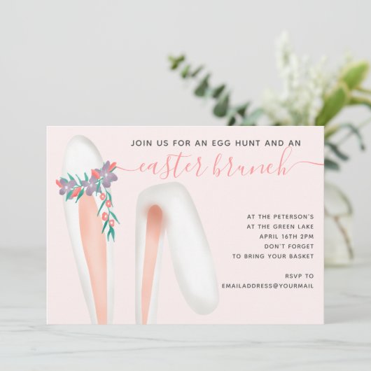 Niedliche Hasen-Ohren Rosa Brunch Ei Jagd Ostern Einladung (Stehend Vorderseite)