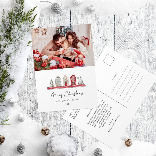 Niedliche Häuser im Foto der traditionellen Weihna Postkarte