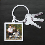Niedliche HERZ-LIEBE SIE VATER Foto-Namen Schlüsselanhänger<br><div class="desc">Niedliche HERART LIEBE YOU VATER Foto Names Schlüsselanhänger bietet Ihr Lieblings-Foto mit dem Text "(Liebe Herz) Sie Vater" in modernem, weißem Skript mit Ihren Namen unten. Personalisieren Sie diese, indem Sie den Text in dem dafür vorgesehenen Textfeld bearbeiten und ein eigenes Bild hinzufügen. Ideal für Weihnachten, Geburtstag und Vatertag Geschenke....</div>