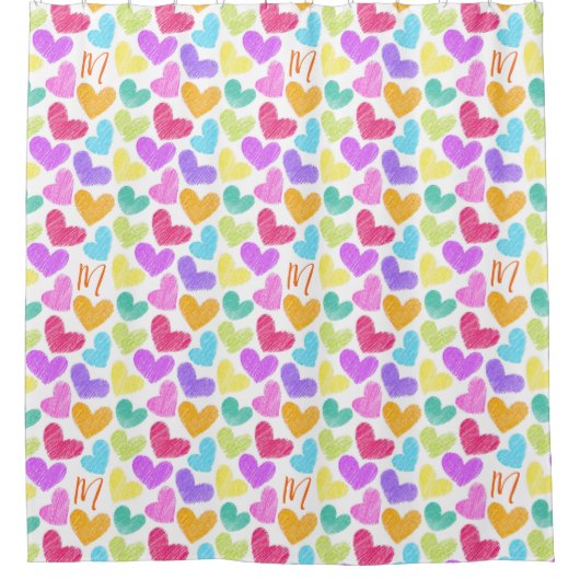 Niedliche Herzpastel Valentine Liebe Monogramm Duschvorhang (Vorderseite)