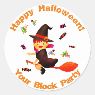Niedliche Hexe, die auf ihrem Zimmer Halloween fli Runder Aufkleber