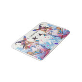 Niedliche Hexe, die die schwarze Katze hält, Thund Badematte (Schrägansicht)