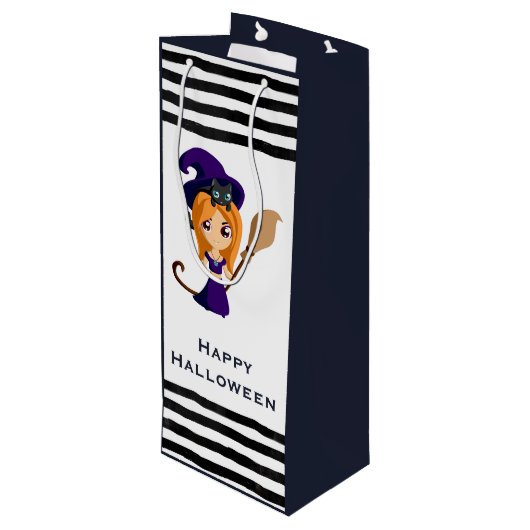 Niedliche Hexe im Lila HutHalloween Geschenktüte Für Weinflaschen (Rückseite Schrägansicht)
