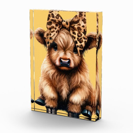 Niedliche Highland Kuh mit Bow Yellow Fotoblock (Rechts)