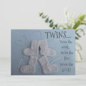 Niedliche Hintern geschlechtsneutrale Zwillinge Ba Einladung (Stehend Vorderseite)