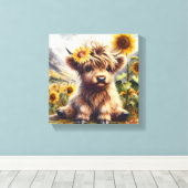 Niedliche Hochlandkuh mit Sonnenblumen Leinwanddruck (Insitu (Holzboden))