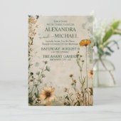 Niedliche Hochzeit auf der Wiese Einladung (Stehend Vorderseite)