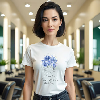 Niedliche hübsche Rose in Aquarellblau T-Shirt