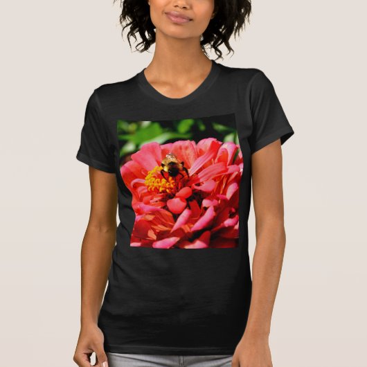 Niedliche Hummel aus roter Koralle T-Shirt (Vorderseite)
