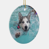 Niedliche Hundeschwimmen im Pool Keramikornament (Rechts)