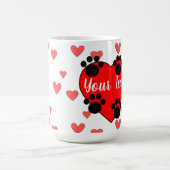Niedliche Hundetext-Drucke und rotes Herz mit benu Kaffeetasse (Mittel)