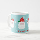 Niedliche Jolly-Santa-Köpfe auf Minze Kaffeetasse (Vorderseite Links)
