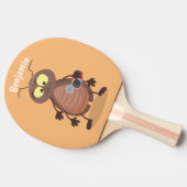 Niedliche Kakerlakenfigur Tischtennis Schläger (Seitenansicht)