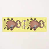 Niedliche Kakerlakenfigur Yogamatte (Vorderseite (Horizontal))