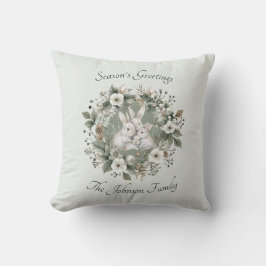 Niedliche Kaninchen im blumigen Winterkranz Kissen