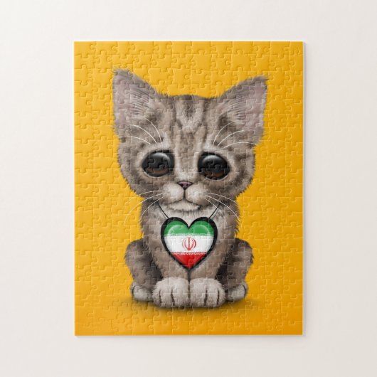 Niedliche Kätzchen-Katze mit dem iranischen Puzzle (Vertikal)