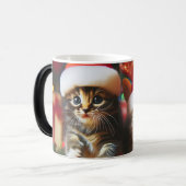 Niedliche Kätzchen mit dem Weihnachtsmann und Rent Verwandlungstasse (Vorderseite Links)