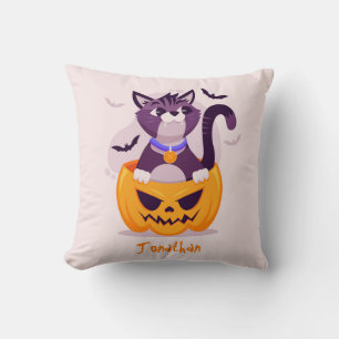 Niedliche Katze auf Spooky Pumpkin und Halloween-F Kissen