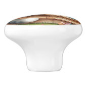 Niedliche Katze auf Veranda mit Blume & Patchwork Keramikknauf (Seitenansicht)