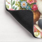 Niedliche Katze im Blumengeflecht Mousepad (Ecke)