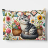 Niedliche Katze im Blumengeflecht Zubehörtasche (Rückseite)