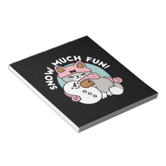 Niedliche Katze im Snow Gear mit Snowman Art Notizblock (angewinkelt)