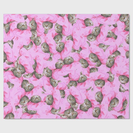 Niedliche Katze in einem rosafarbenen Patternpapie Geschenkpapier (Flach)