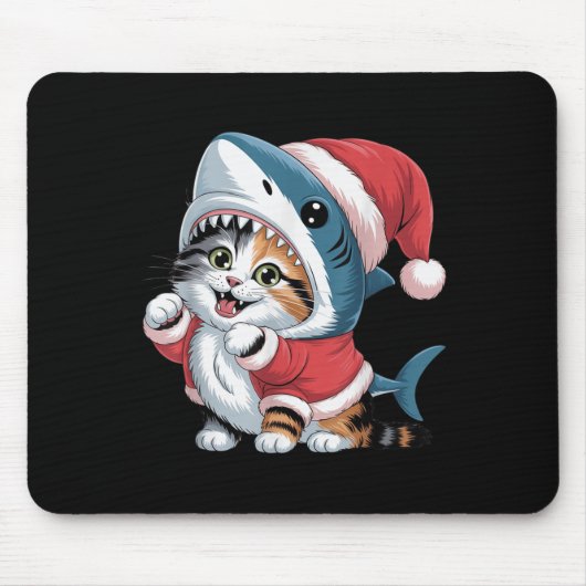 Niedliche Katze in Haikostüm mit Weihnachtsmannmüt Mousepad (Vorne)