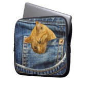 Niedliche Katze in Jeans Tasche lustige Illusion (Vorderseite Links)