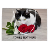 Niedliche Katze mit der Roten Rose Große Geschenktüte (Rückseite)