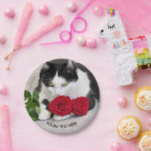 Niedliche Katze mit der Roten Rose Pappteller (Party)