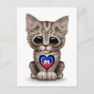 Niedliche Katze mit haitianischem Flaggenherz, wei Postkarte