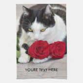 Niedliche Katze mit rote Rose Geschirrtuch (Vertikal)