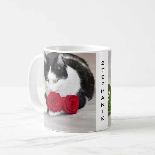 Niedliche Katze mit rote Rose Kaffeetasse (Vorderseite Links)