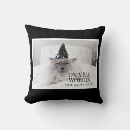 Niedliche Katze: "Nur schlechte Hexen können Auto- Kissen