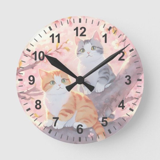 Niedliche Katzen auf einem Kirschblütenbaum Runde Wanduhr (Vorderseite)