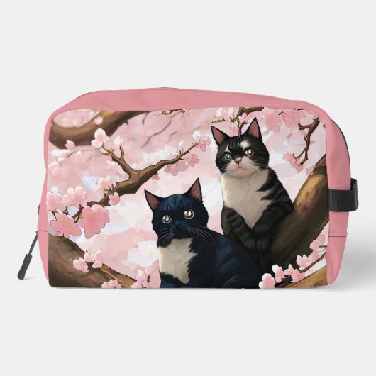 Niedliche Katzen auf einem Kirschblütenbaum Waschbeutel (Rückseite)