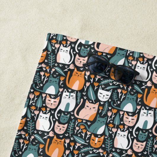 Niedliche Katzen Farbiges botanisches Muster Strandtuch (Beispiel)