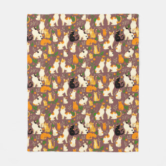 Niedliche Katzen im Hintergrund Fleecedecke