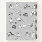 Niedliche Katzen spielen und ein schwaches Muster  Notizblock (Rückseite)