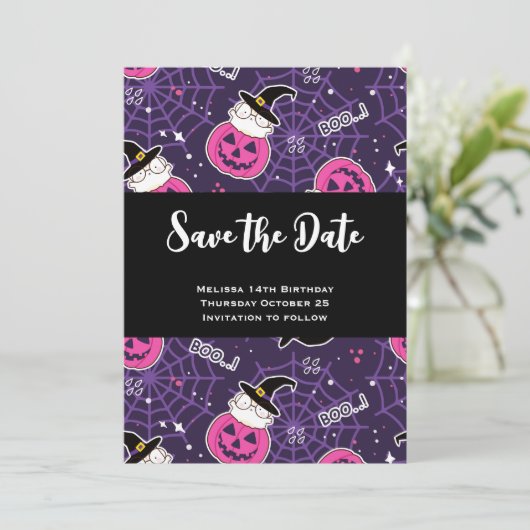 Niedliche Katzen und Kürbis Halloween-Muster Save The Date (Stehend Vorderseite)
