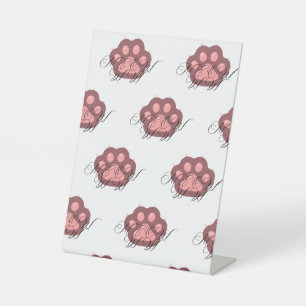 Niedliche Katzenpfoten "MEOW" Kalligraphie - Adora Sockelschild