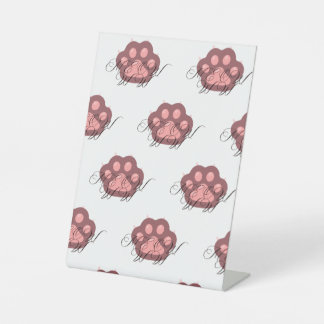 Niedliche Katzenpfoten "MEOW" Kalligraphie - Adora Sockelschild