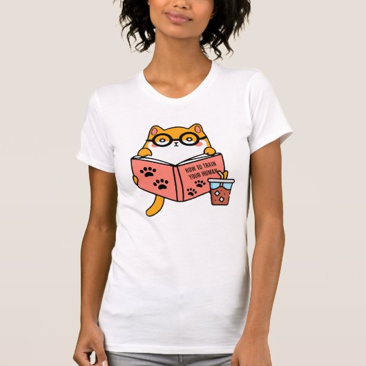Niedliche Kawaii-Katze liest ein Buch T-Shirt (Vorderseite)
