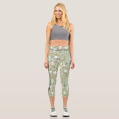 Niedliche Kawaii-Tierfreunde im pastellgrünen Must Capri Leggings (Vorderseite)