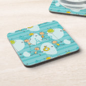 Niedliche Kinder, die auf dem Strandmuster spielen Untersetzer (Linke Seite)