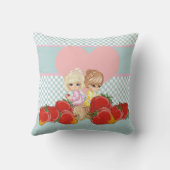 Niedliche Kinder mit Erdbeeren Kawaii Kissen (Rückseite)