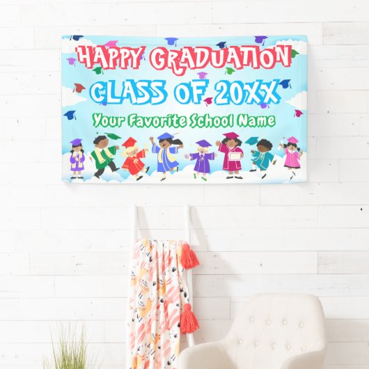 Niedliche Kinder tanzen farbenfrohe Glückwünsche A Banner (Insitu)